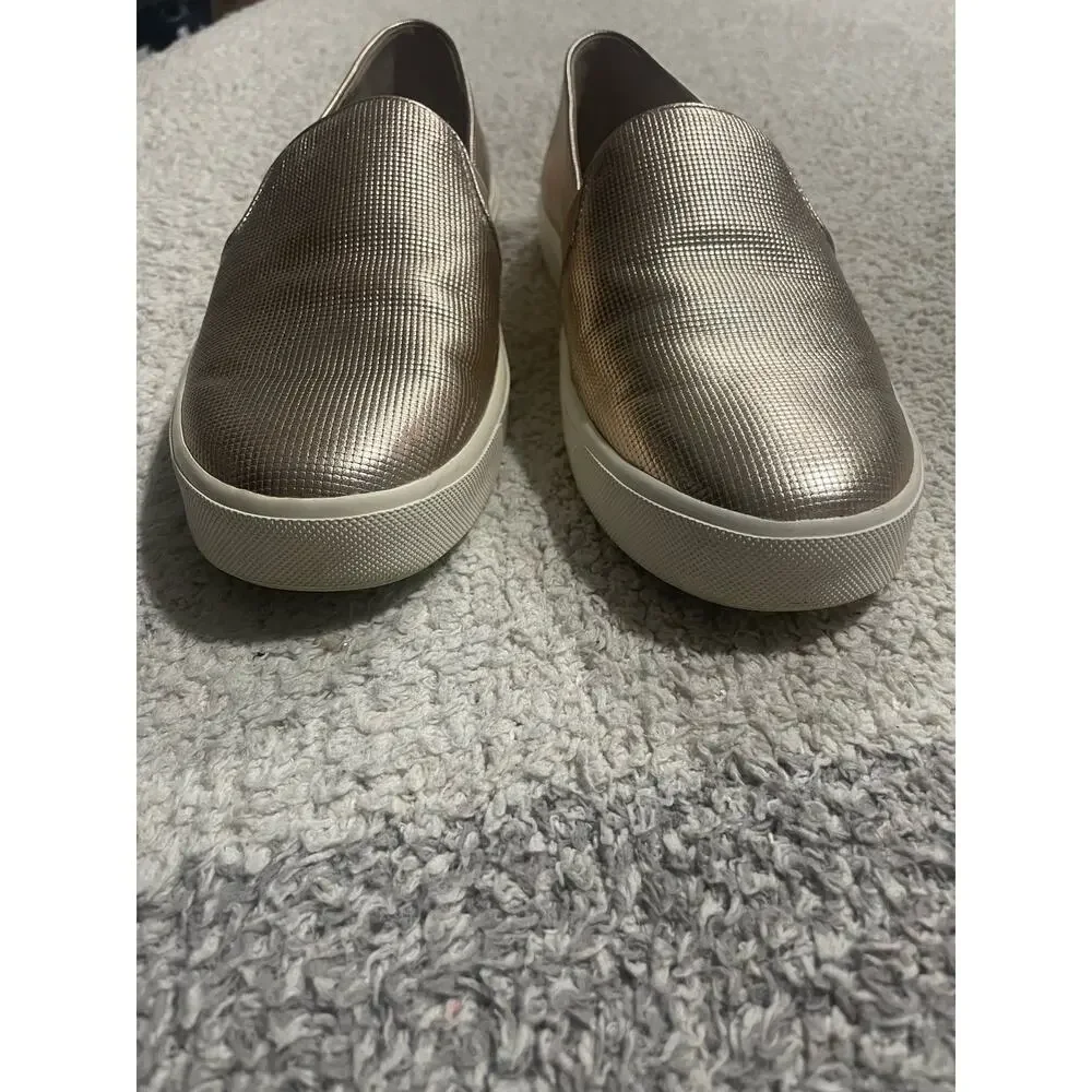 Vince Blair 5 Slip On Shoes Perforated Metallic Womens Size 6.5 Taupe MSRP $195